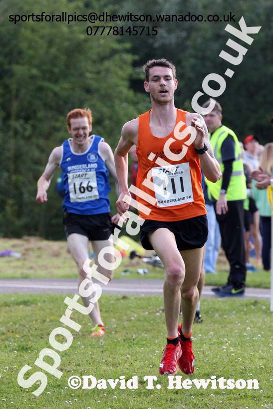 Senior mens Sunderland 5k Road Race. Photo: David T. Hewitson/Sports for All Pics